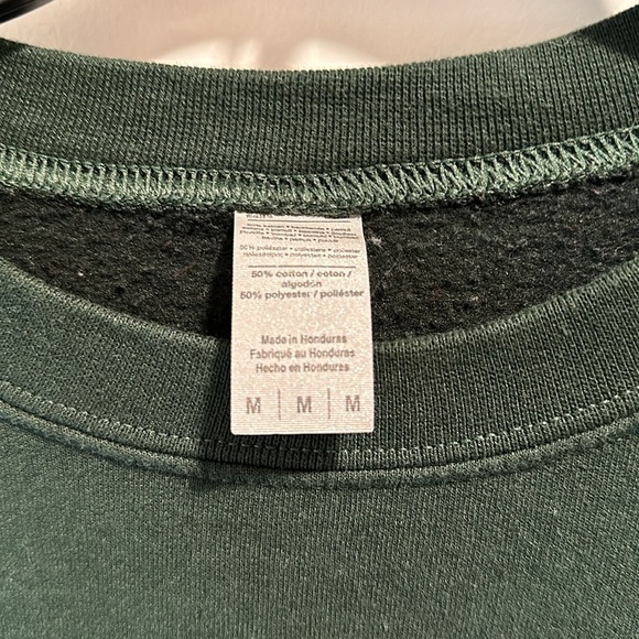 Spread Love green crew neck with floral detailed sleeve size M - Picture 5 of 6